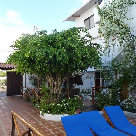 Hotel La Casa De Judy 푸에르토아요라 외부 사진