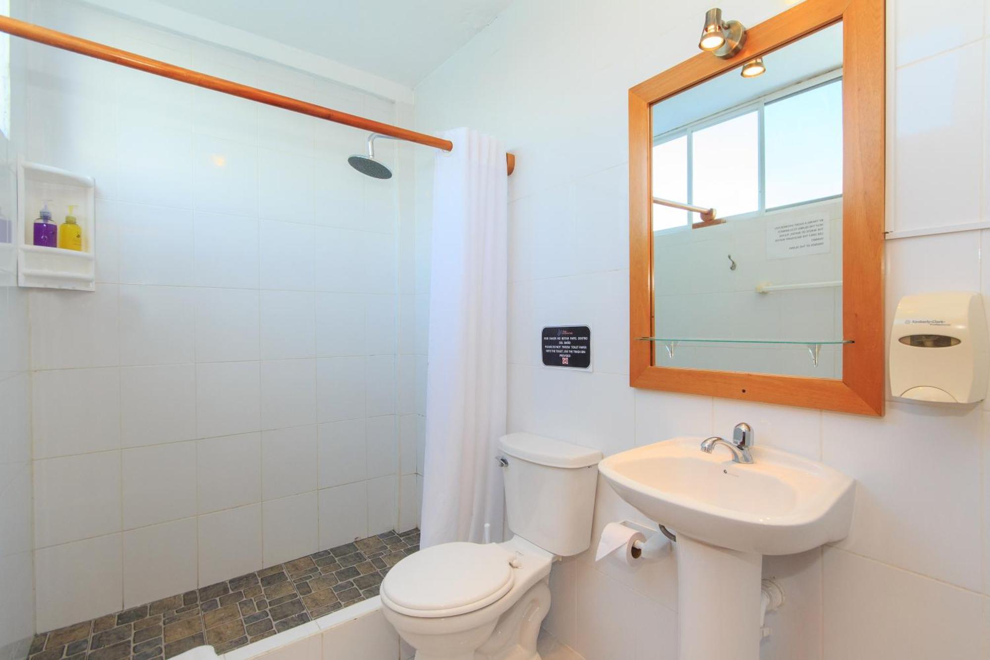Hotel La Casa De Judy 푸에르토아요라 외부 사진