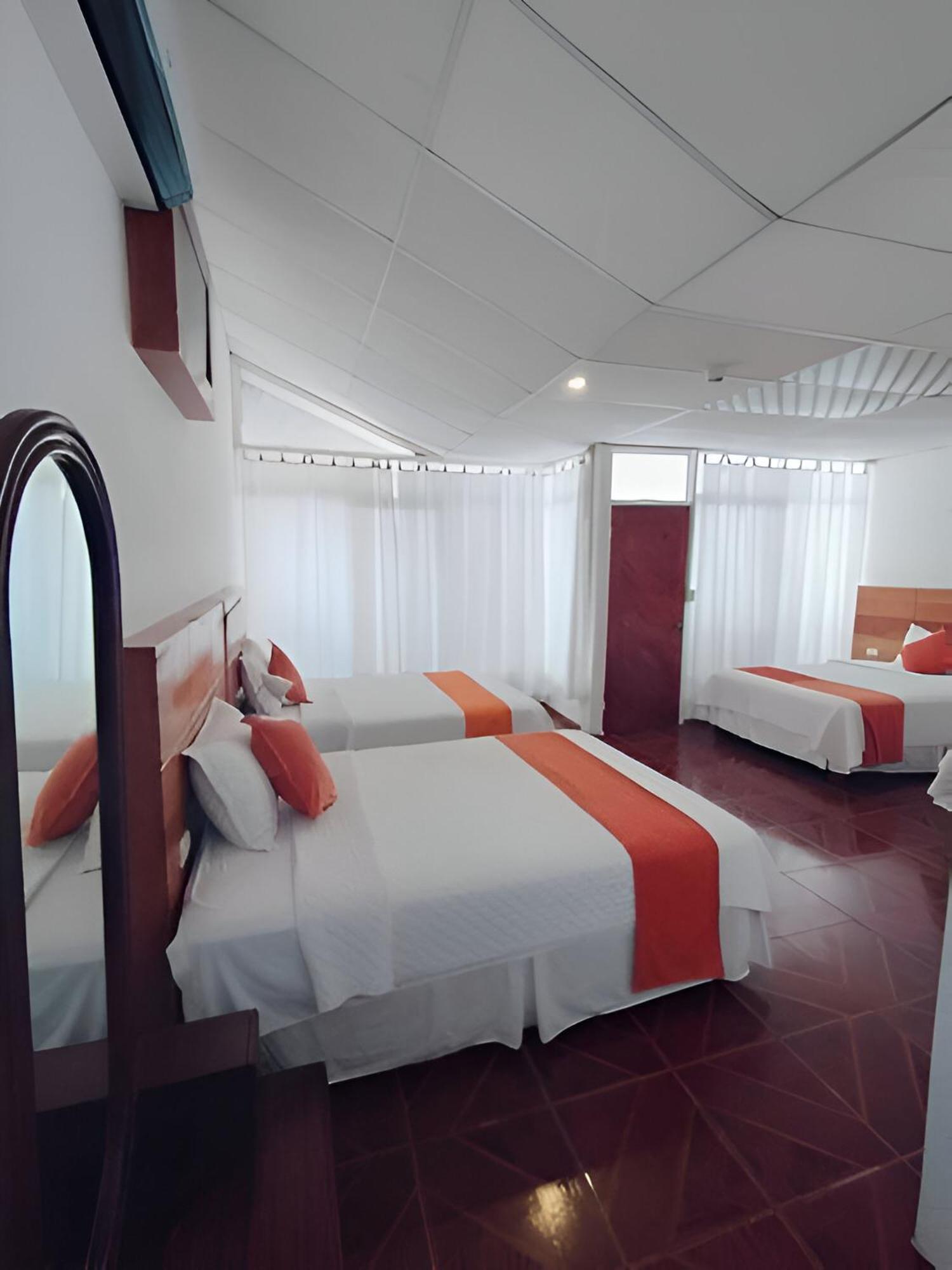 Hotel La Casa De Judy 푸에르토아요라 외부 사진
