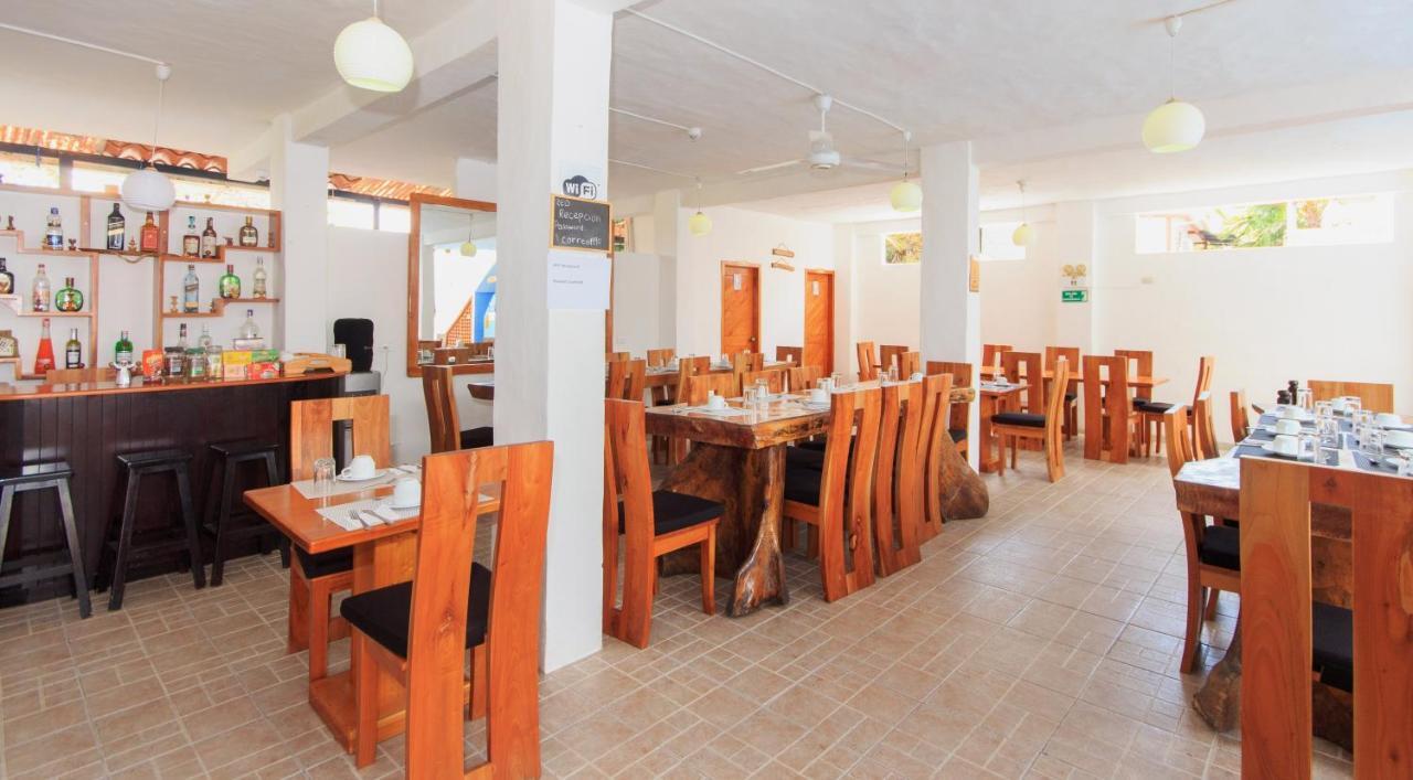 Hotel La Casa De Judy 푸에르토아요라 외부 사진