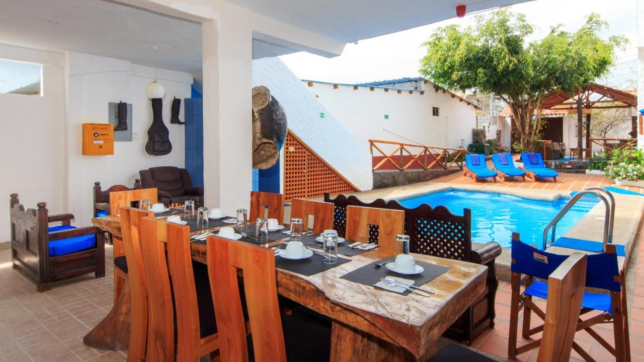 Hotel La Casa De Judy 푸에르토아요라 외부 사진